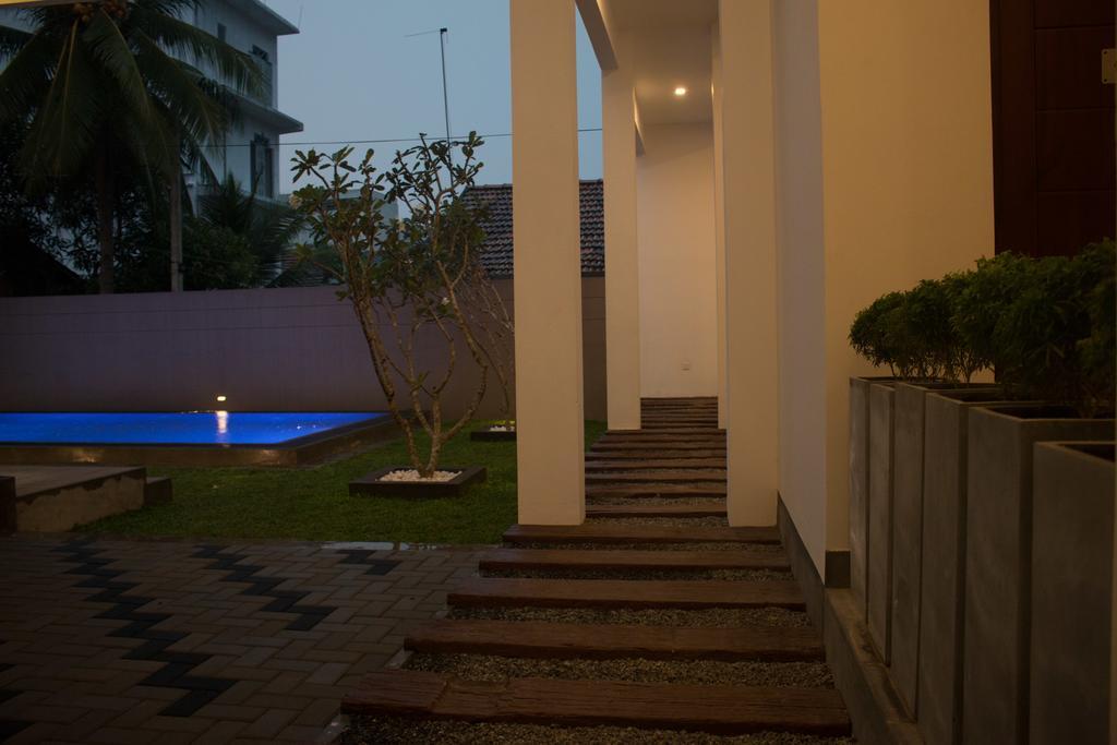 The Suite 262 Negombo Eksteriør billede